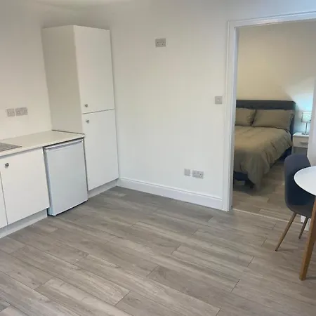 The Garden Apartment Ringville